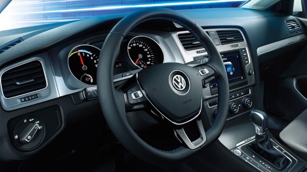 VW e-Golf Innenraum Cockpit
