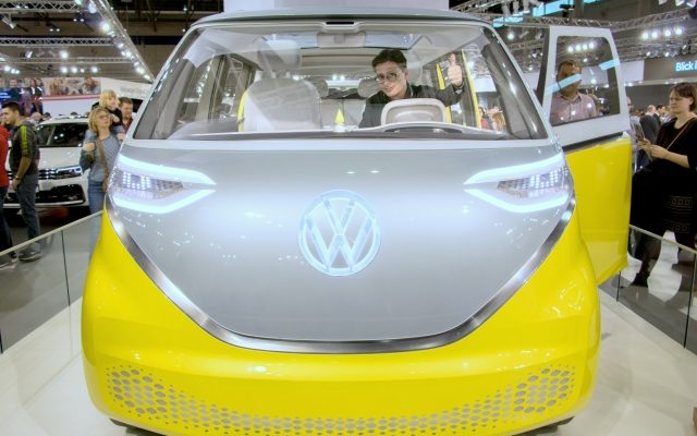 Elektromobilität Vienna Autoshow 2019 Volkswagen I.D. Buzz gelb