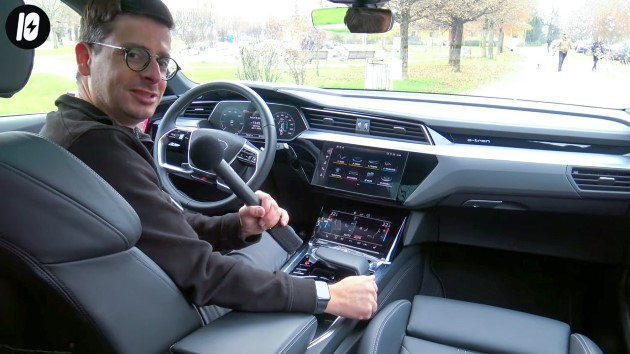 Audi etron sportback 50 quattro cockpit lenkrad display