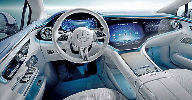 Mercedes EQE Hyperscreen Innenraum Interieur Lenkrad